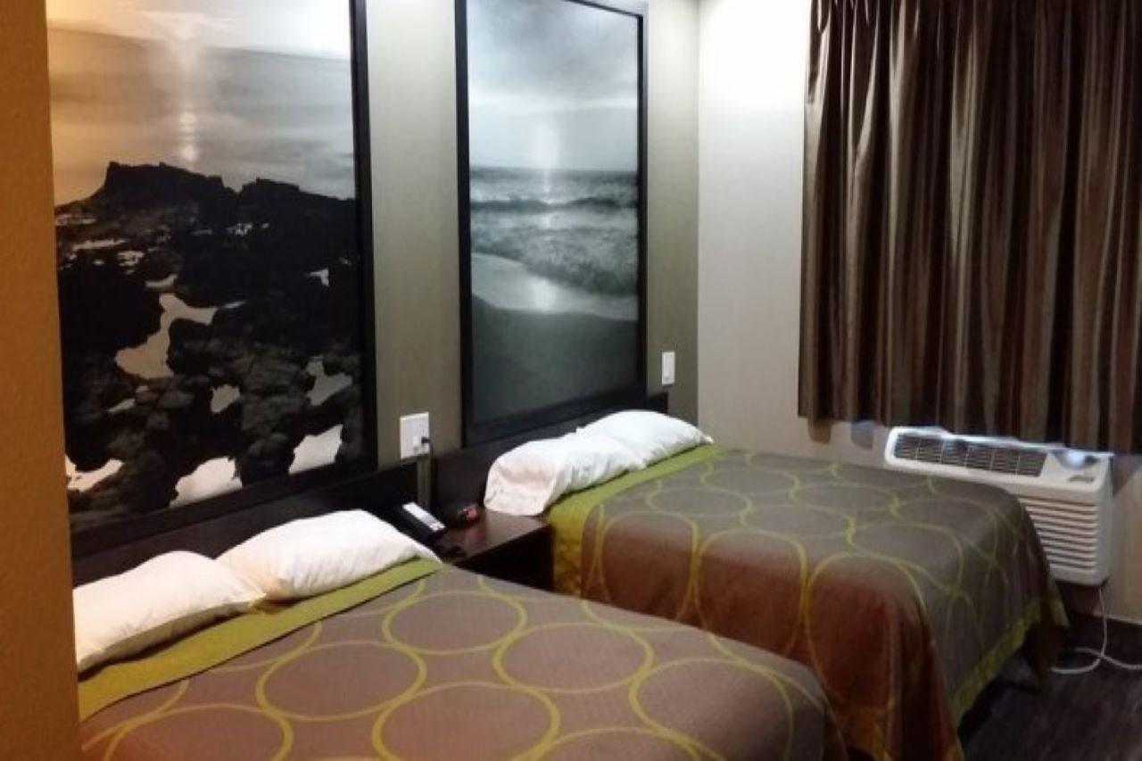 Super 8 By Wyndham San Diego/Imperial Beach Eksteriør billede
