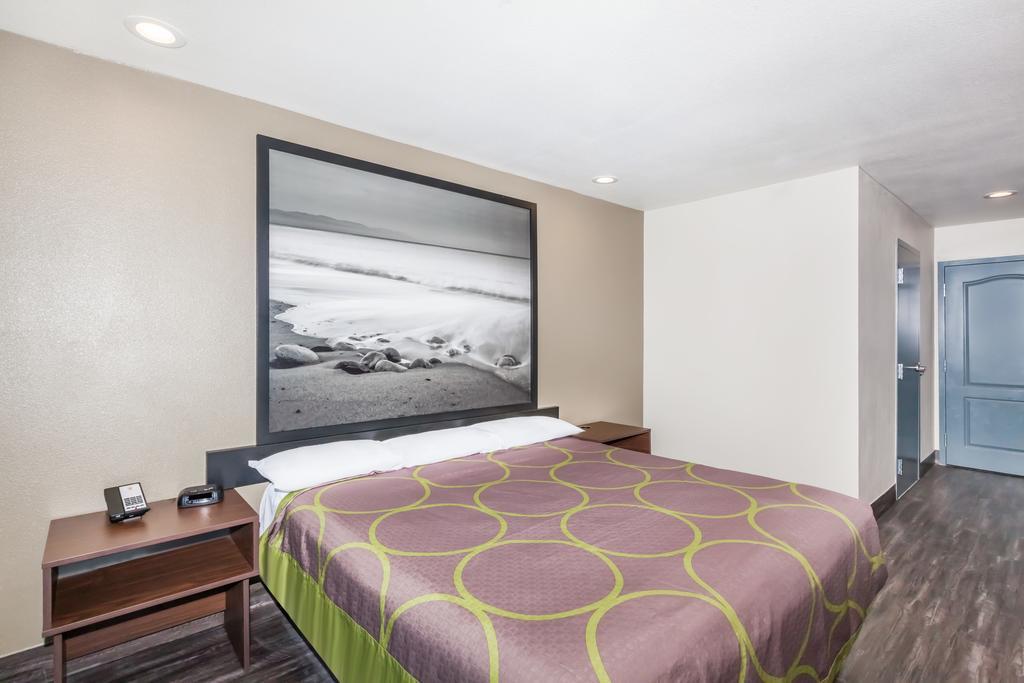 Super 8 By Wyndham San Diego/Imperial Beach Eksteriør billede