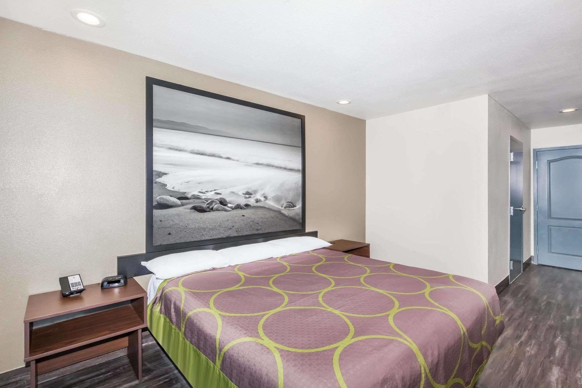 Super 8 By Wyndham San Diego/Imperial Beach Eksteriør billede
